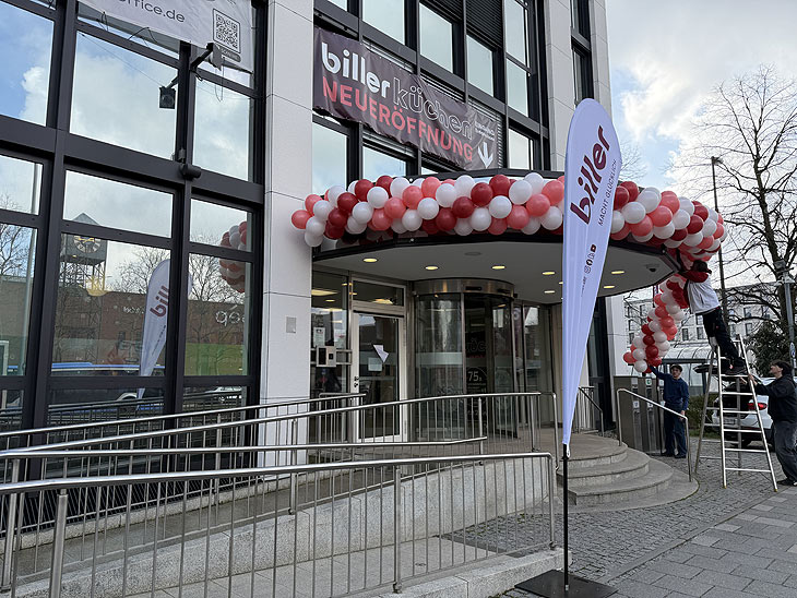 biller K&uuml;chen Studio neu direkt an der U-Bahn Station Neuperlach-Zentrum gegen&uuml;ber pep (&copy;Foto: Martin Schmitz) 